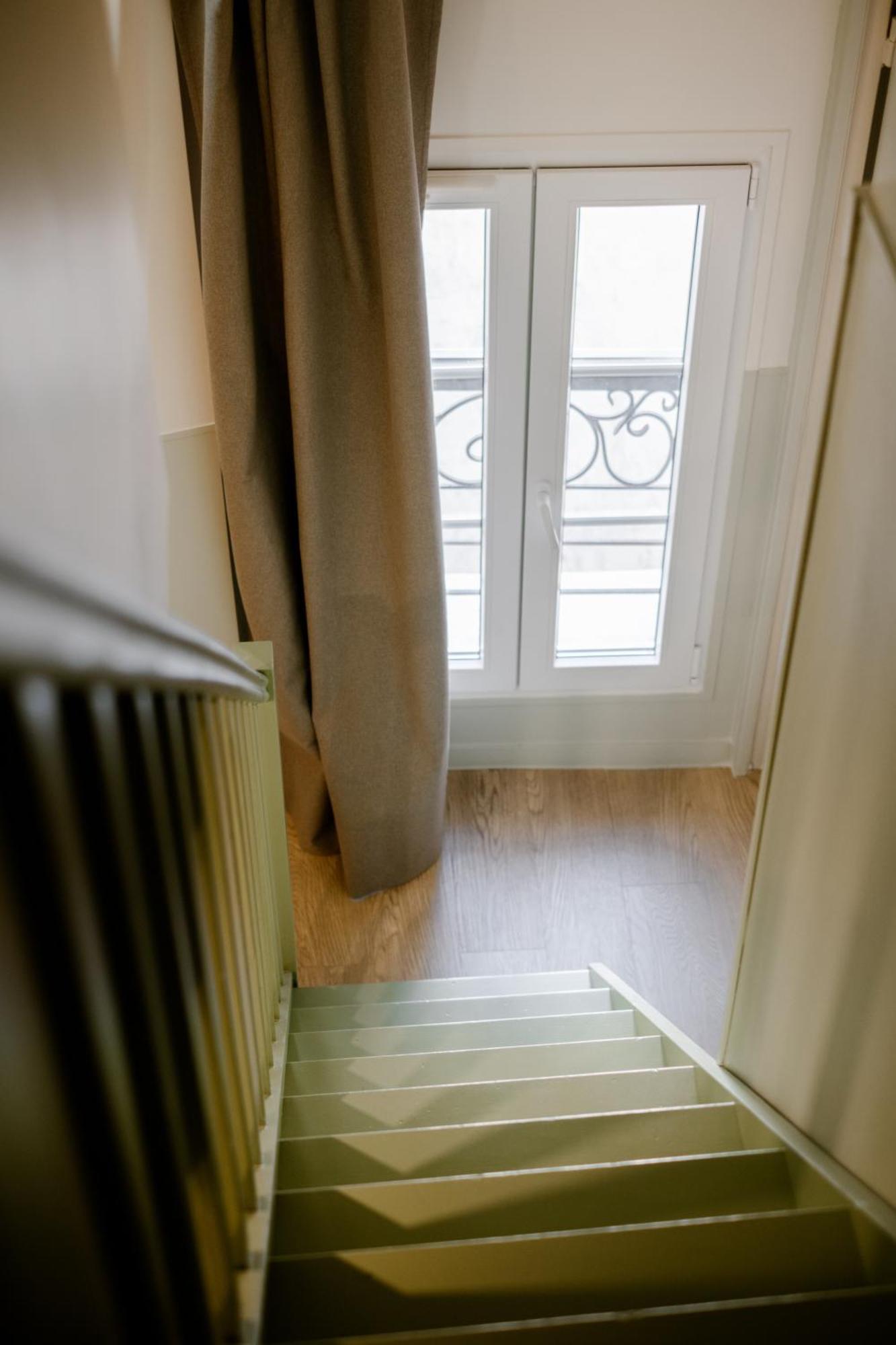 Babylon Popincourt Apartment *